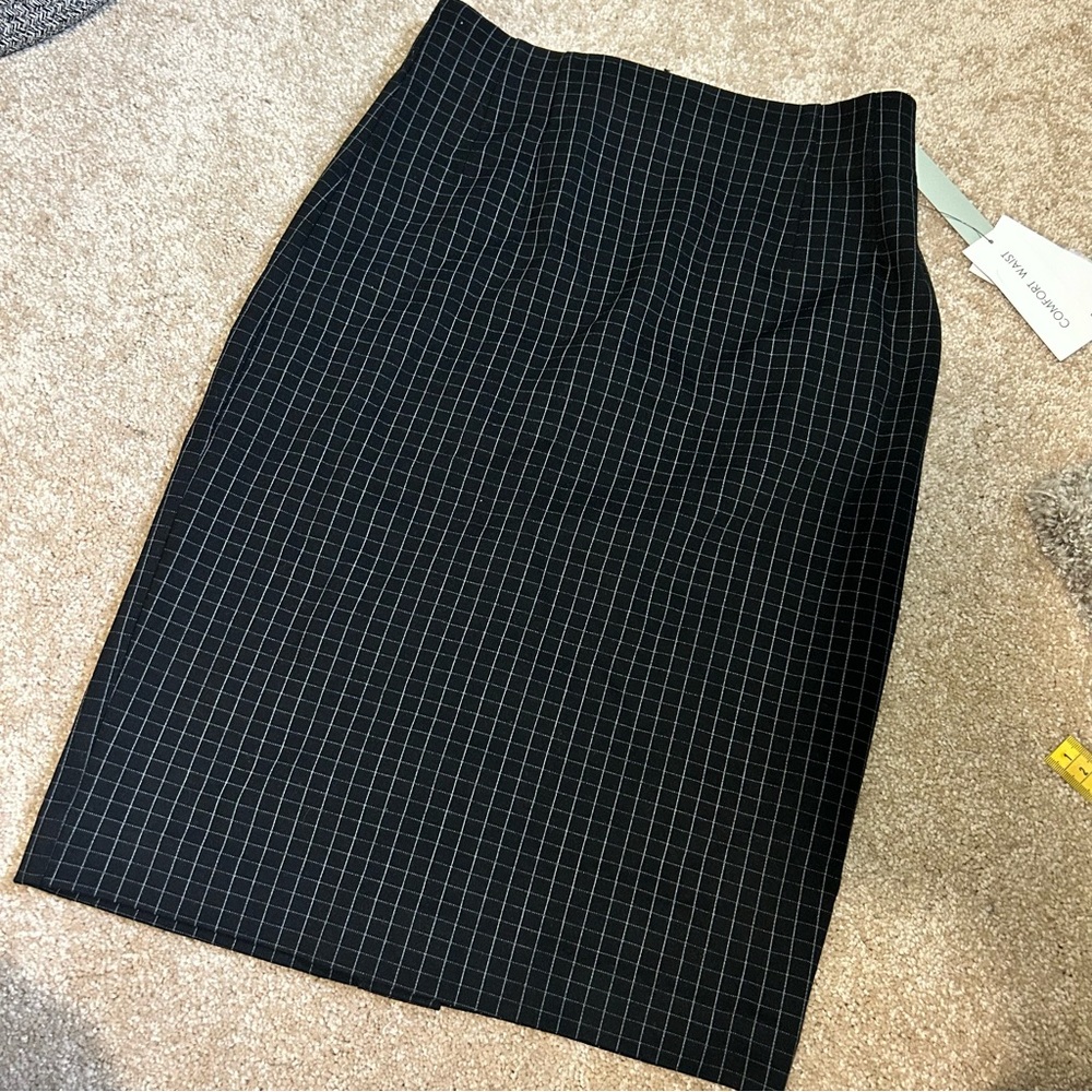 Amanda & Chelsea Pencil Skirt